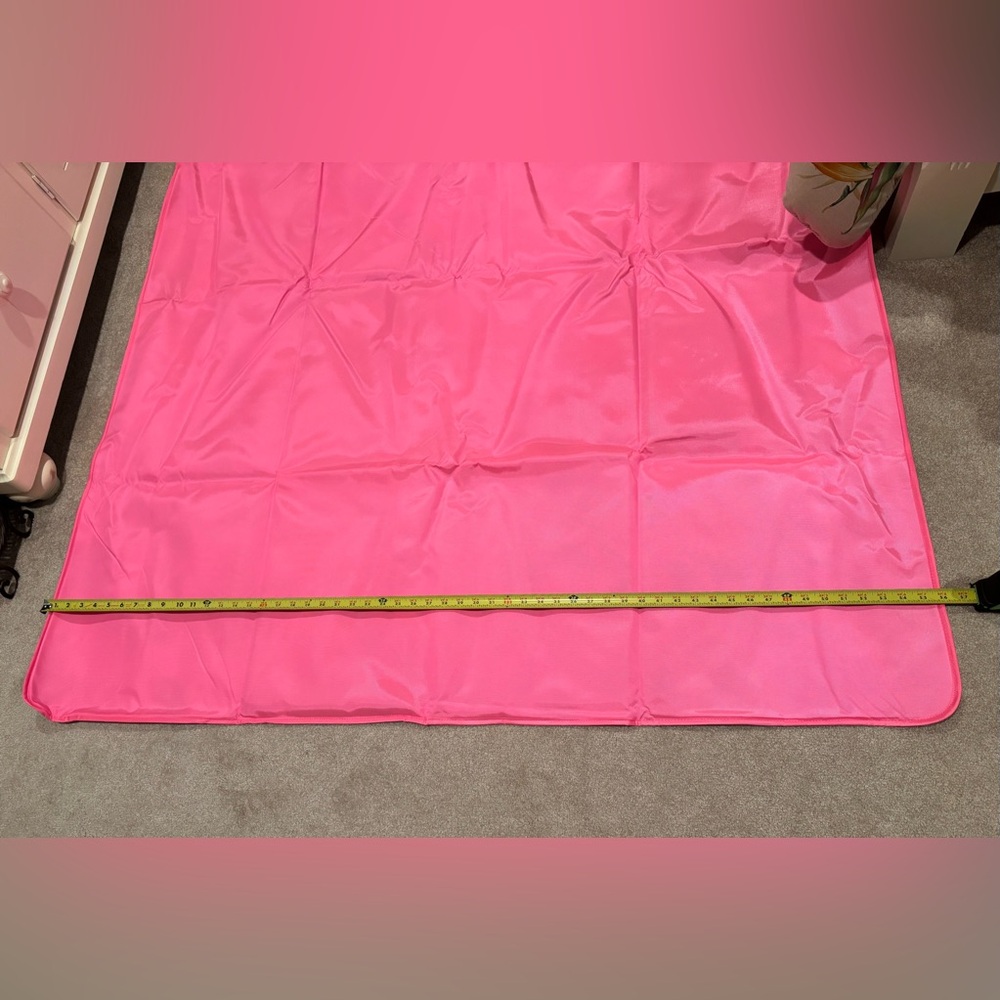 Lilly Pulitzer Pink and Blue Floral foldable picnic blanket tote - Picture 6 of 10